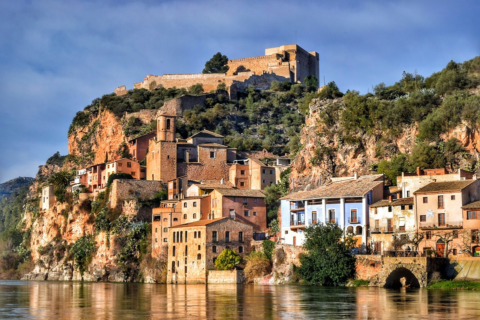 From Castle to Coastline: Alicante's Must-See Attractions