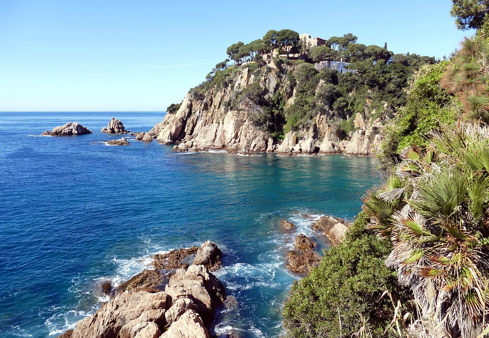Escape to Lloret de Mar: Your Ultimate Mediterranean Retreat