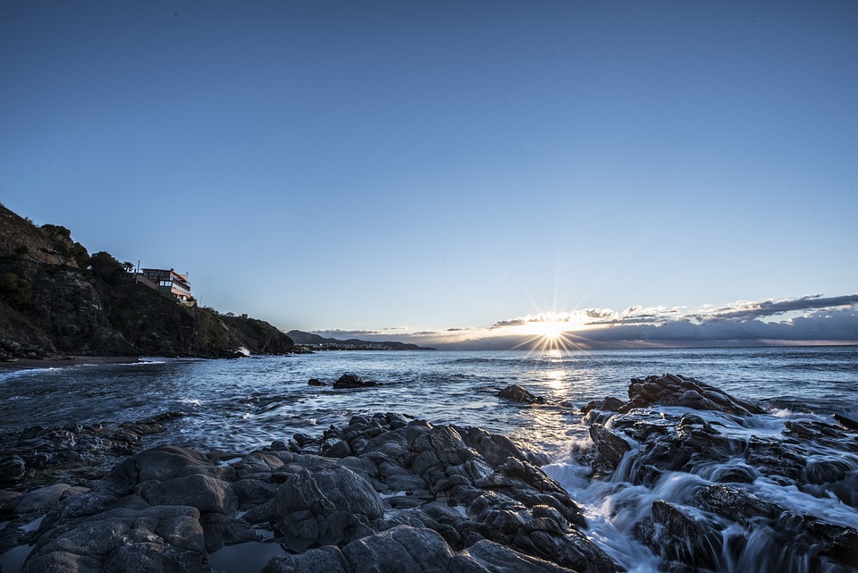Marbella's Beaches: A Haven for Sun Worshipers and Water Sports Enthusiasts