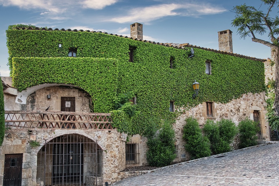 Costa del Garraf: Experience the Rich Cultural Heritage of Spain's Coastal Gem