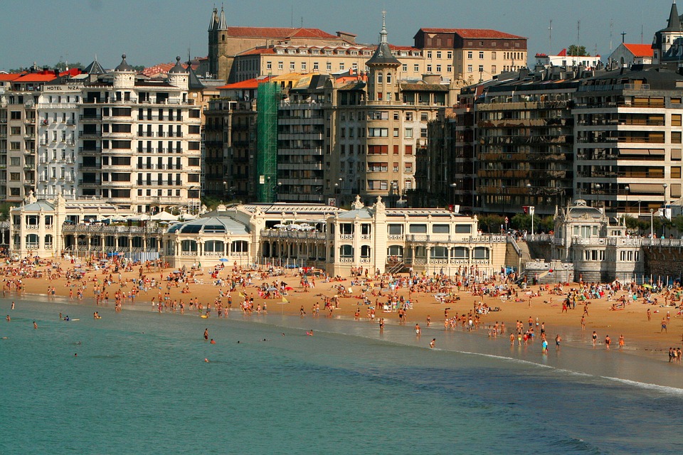 A Slice of Mediterranean Bliss: Relax and Recharge in Benicàssim's Tranquil Ambiance