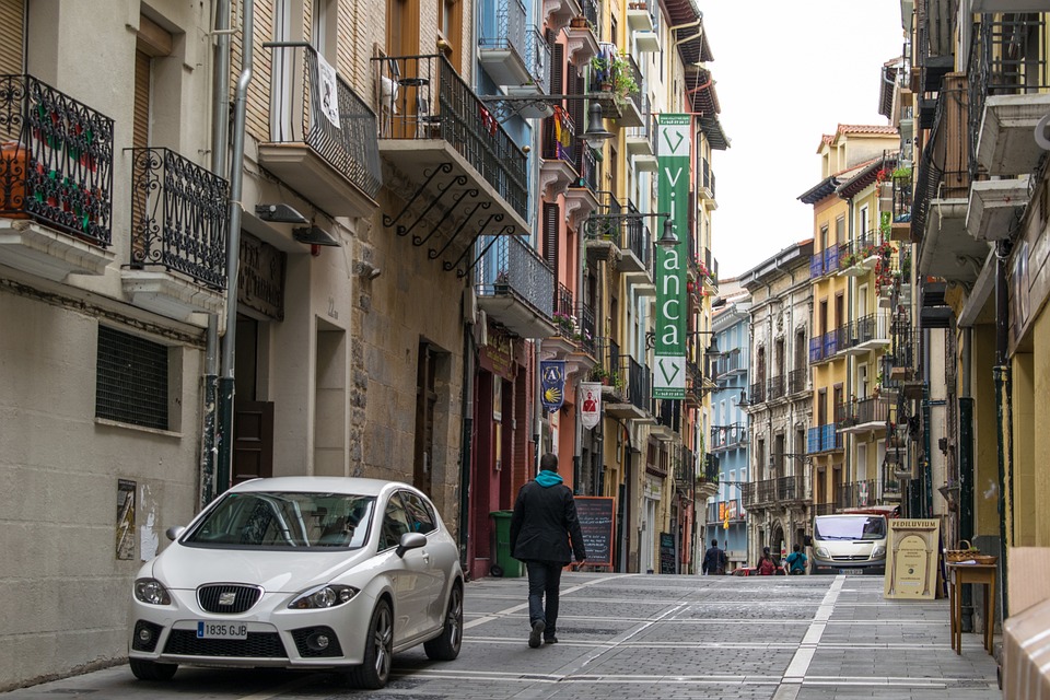 Pamplona: An Exhilarating Blend of Tradition, Festivals, and Gastronomy