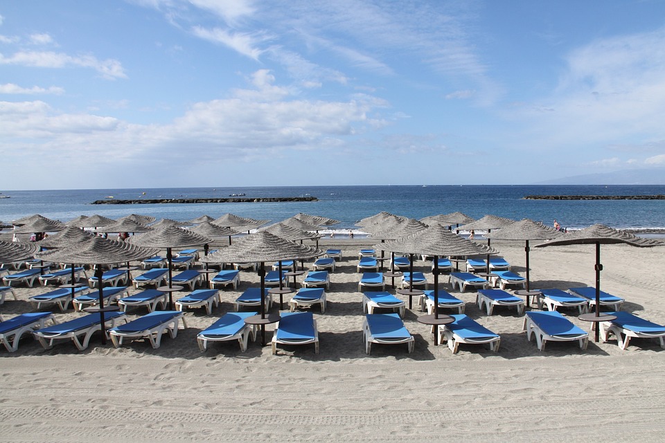 The Best of Both Worlds: Enjoying the Thrills of Benicàssim's Beaches and Mountains