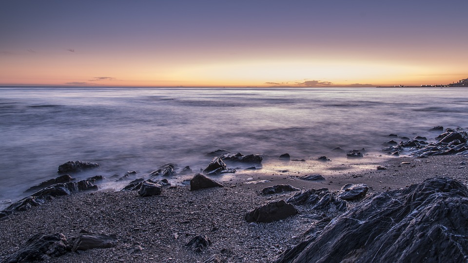 Explore the Spectacular Beaches of Benalmádena