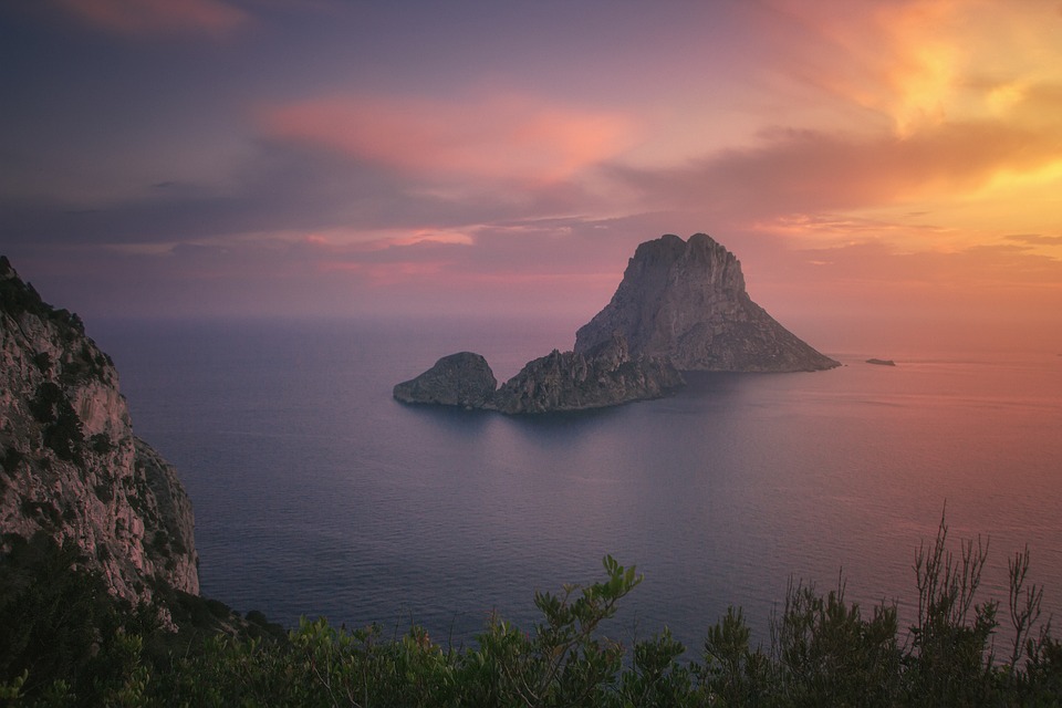 Calella's Vibrant Music Scene: Live Performances and Festivals